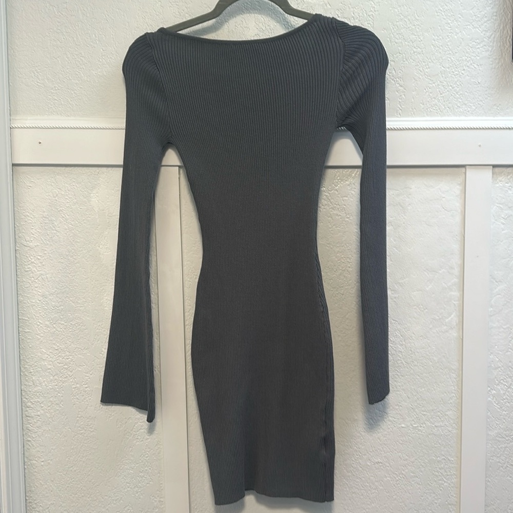 Knitted dress with flare sleeves